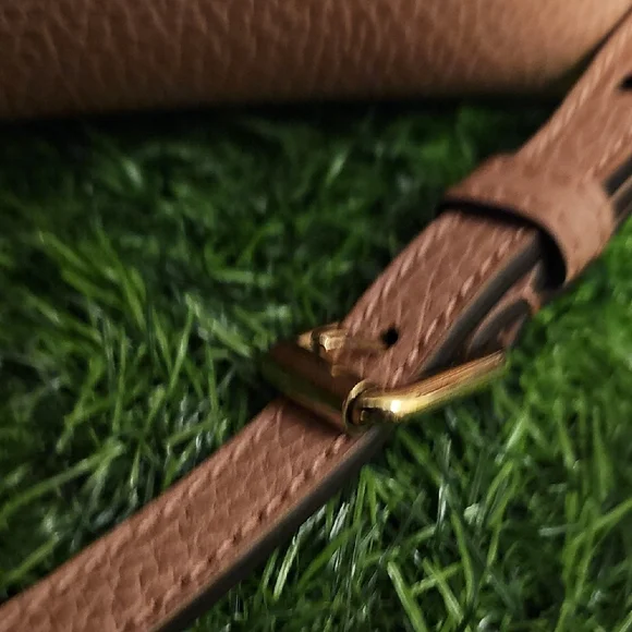 Gucci AUTHENTIC 2 WAY CALF SKIN LEATHER LARGE TOTE - Picture 5 of 13